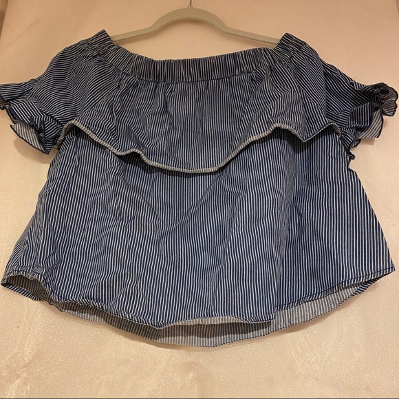 Striped Denim Off-Shoulder Shirt - Picture 2 of 3